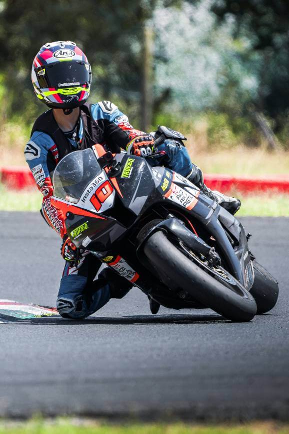 corsi moto su pista autodromo del levante