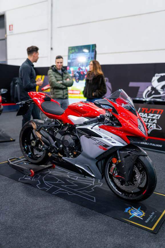 corsi moto su pista il saggittario latina